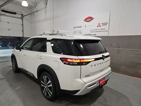 Certified 2023 Nissan Pathfinder Platinum w/ Cargo Package image 5