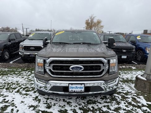 Used 2022 Ford F150 XLT w/ Equipment Group 302A High image 8