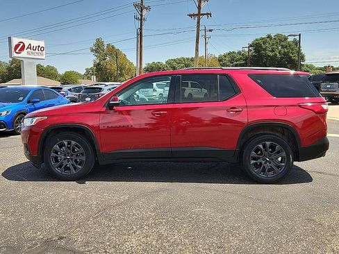 Used 2021 Chevrolet Traverse RS w/ LPO, Floor Liner Package FWD image 2