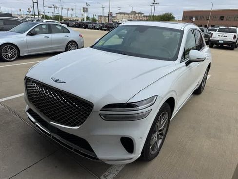 Used 2022 Genesis GV70 2.5T w/ Advanced Package AWD/4WD image 5