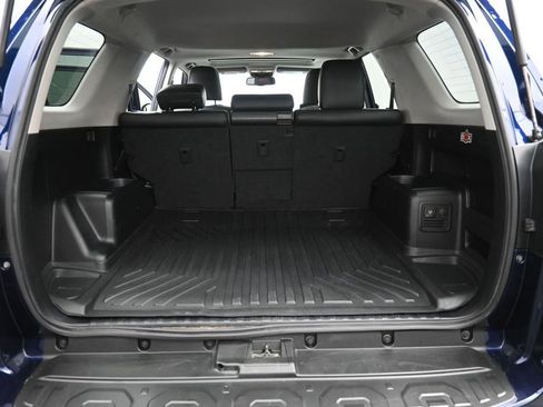 Used 2019 Toyota 4Runner TRD Off-Road Premium AWD/4WD image 23