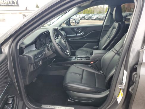 Used 2022 Lincoln Corsair AWD w/ Equipment Group 101A image 12