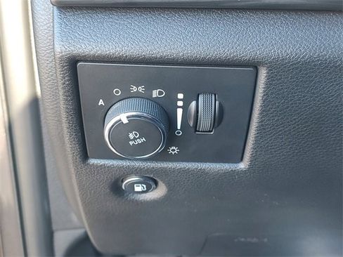 Certified 2021 Jeep Grand Cherokee Laredo w/ Security & Convenience Group image 26