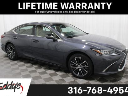Used 2025 Lexus ES 300h w/ Premium Package