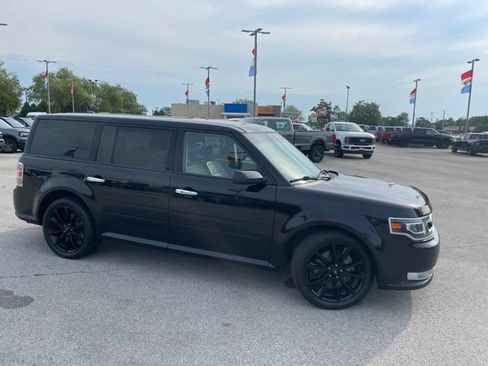 Used 2019 Ford Flex Limited w/ Appearance Package AWD/4WD image 2