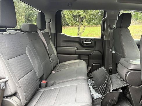 Used 2022 Chevrolet Silverado 1500 Custom AWD/4WD image 12