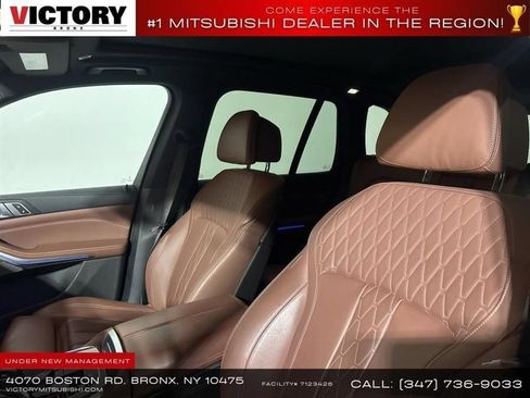 Used 2020 BMW X5 M50i AWD/4WD image 42