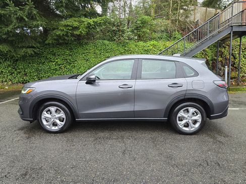 Certified 2025 Honda HR-V LX image 6