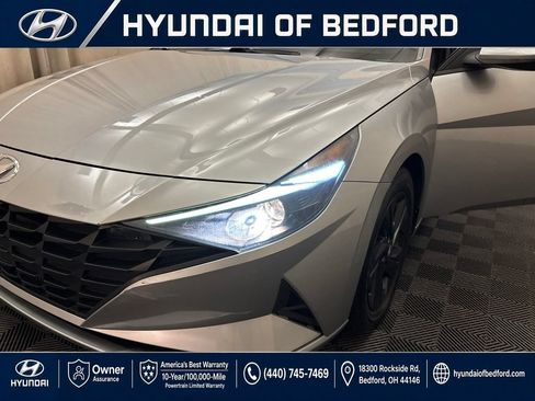 Used 2022 Hyundai Elantra SEL FWD image 12