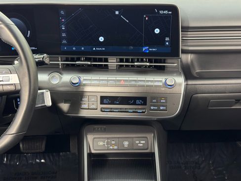 Used 2025 Hyundai Kona SEL image 22