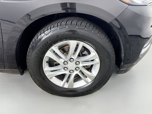 Used 2018 Buick Enclave Essence image 32