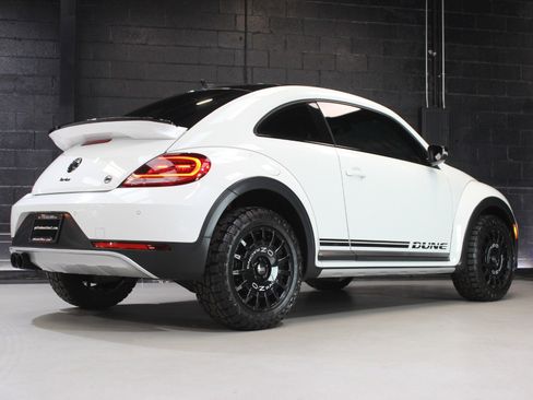 Used 2017 Volkswagen Beetle 1.8T Dune w/ Dune Technology Package image 75