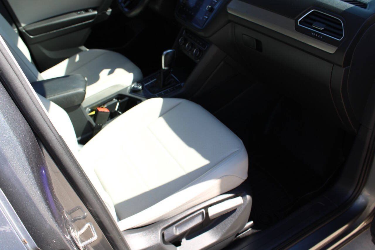 Used 2019 Volkswagen Tiguan S AWD/4WD image 15