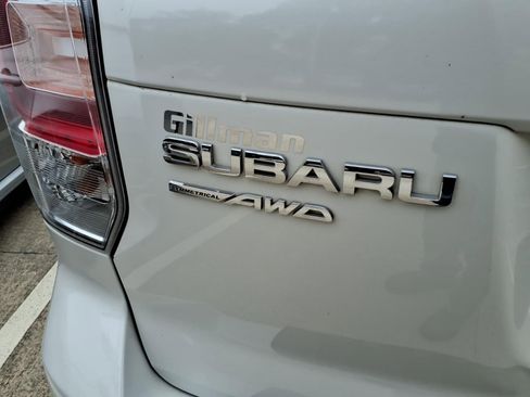 Used 2017 Subaru Forester 2.5i w/ Alloy Wheel Package image 11