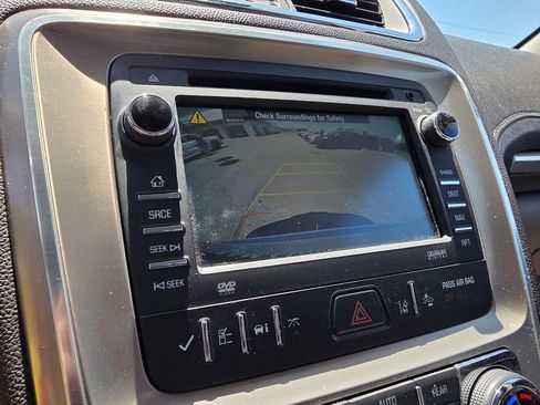 Used 2014 GMC Acadia Denali FWD image 18