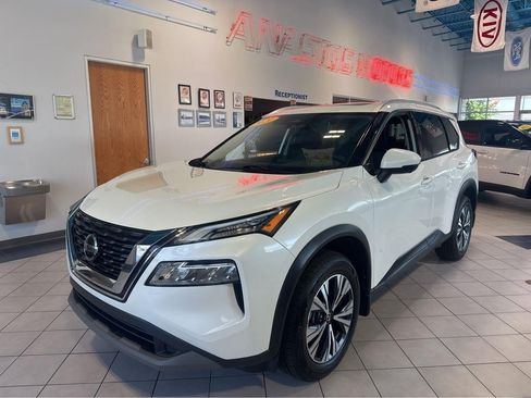 Used 2021 Nissan Rogue SV AWD/4WD image 7