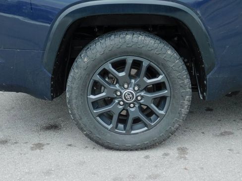 Used 2023 Toyota Tundra Platinum image 33