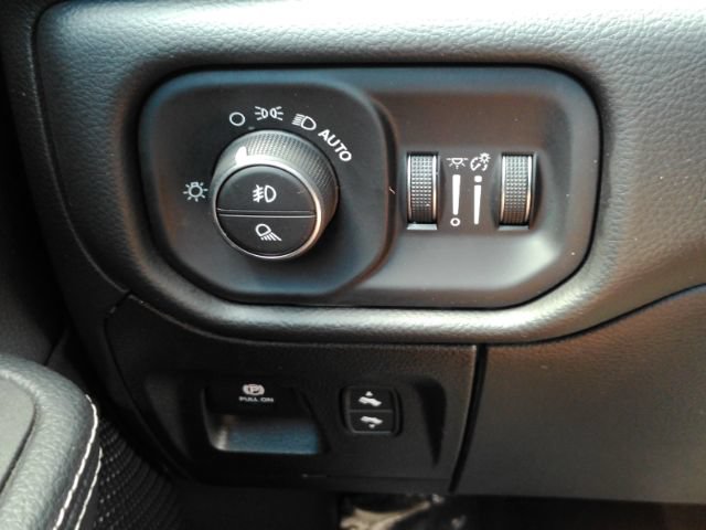 Used 2026 RAM 1500 Laramie AWD/4WD image 36