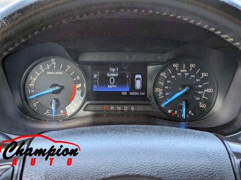 Used 2017 Ford Explorer XLT FWD image 29