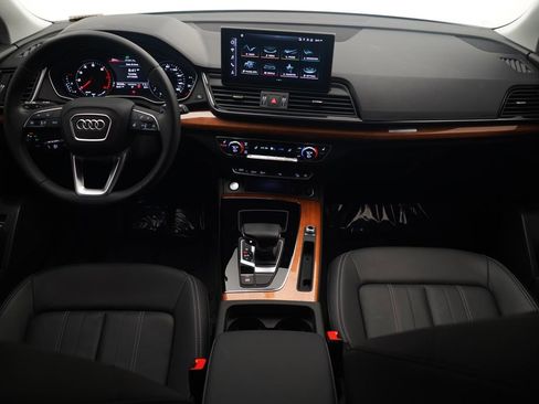 Used 2023 Audi Q5 2.0T Premium w/ Convenience Package AWD/4WD image 8