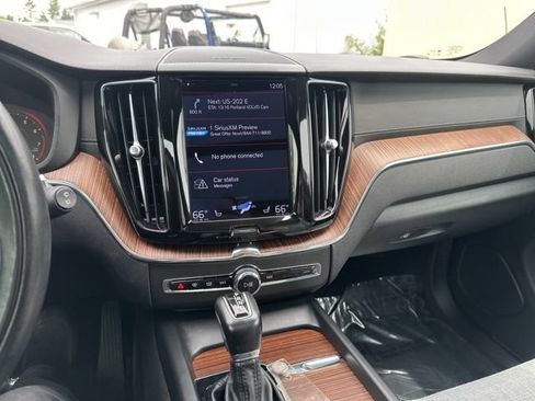 Used 2021 Volvo XC60 T5 Inscription w/ Climate Package AWD/4WD image 26