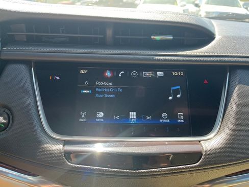 Used 2017 Cadillac XT5 Luxury w/ Driver Awareness Package FWD image 13