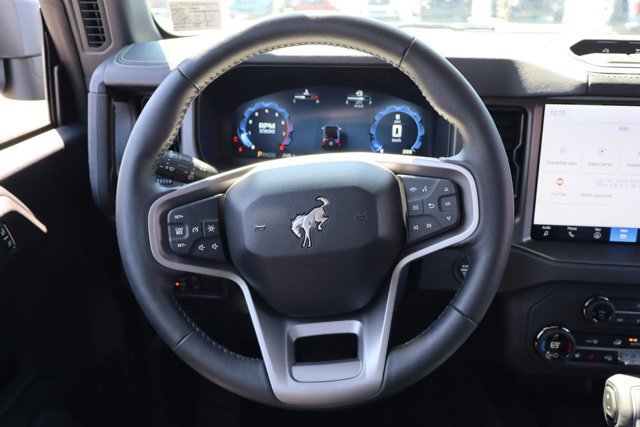 Used 2025 Ford Bronco Badlands w/ Sasquatch Package AWD/4WD image 40