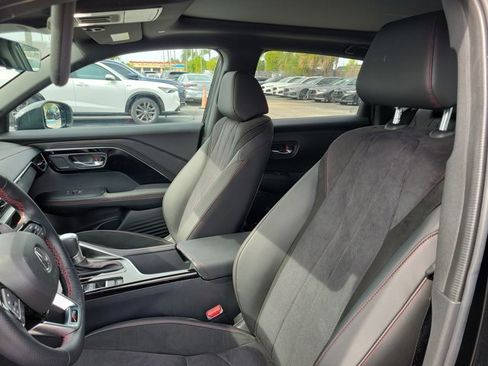 Certified 2025 Acura ADX A-Spec image 9