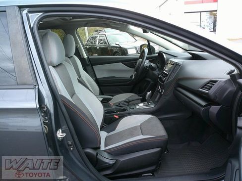 Used 2022 Subaru Crosstrek 2.0i Premium w/ Moonroof Package image 26