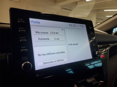 Used 2021 Toyota Camry XLE image 27