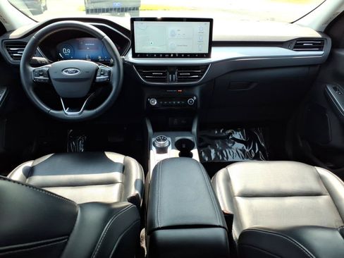 Used 2024 Ford Escape Platinum AWD/4WD image 11