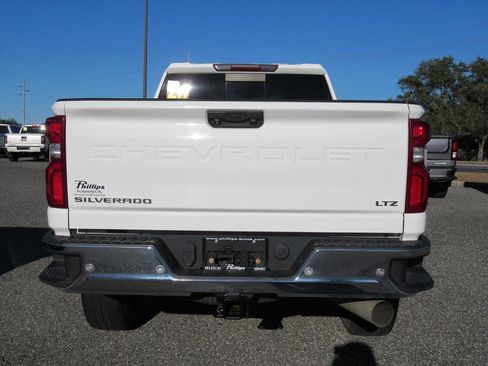 Used 2020 Chevrolet Silverado 2500 LTZ w/ LTZ Plus Package image 5