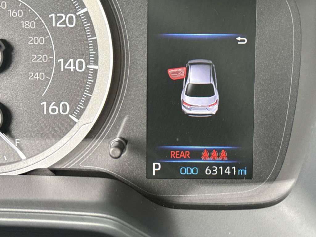 Used 2021 Toyota Corolla LE FWD image 34