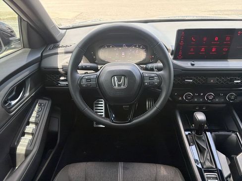 Used 2025 Honda Accord Sport image 13