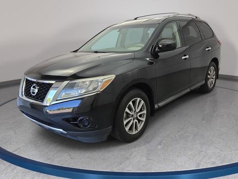 Used 2014 Nissan Pathfinder SV FWD image 1