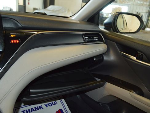 Used 2022 Toyota Camry SE image 22