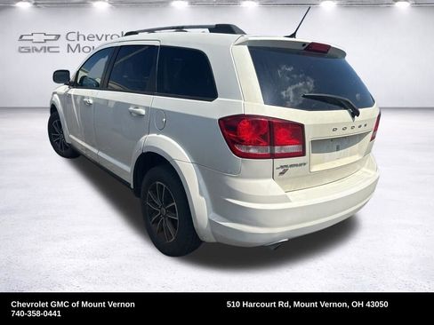 Used 2017 Dodge Journey GT w/ Driver Convenience Group AWD/4WD image 2