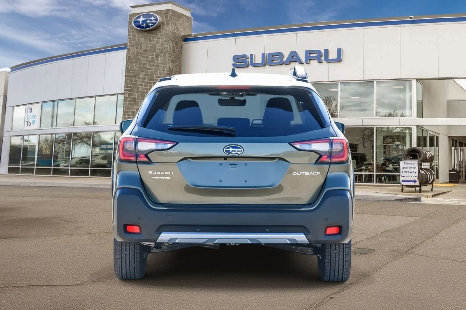 Used 2025 Subaru Outback Limited AWD/4WD image 7