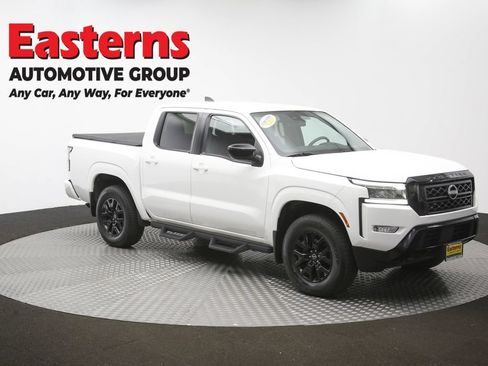 Used 2023 Nissan Frontier SV w/ Midnight Edition Package AWD/4WD image 45