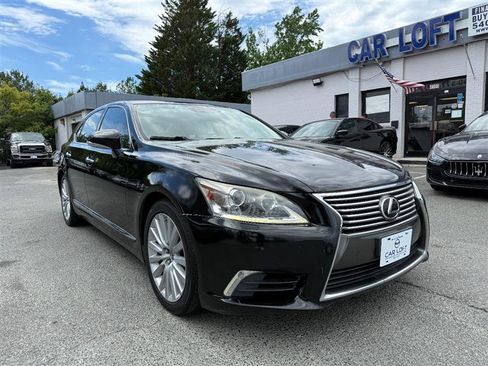 Used 2013 Lexus LS 460 w/ Comfort Pkg RWD image 3