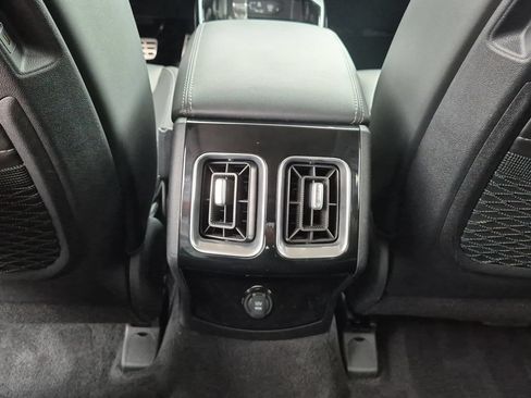 Used 2025 Kia Sorento SX AWD/4WD image 21