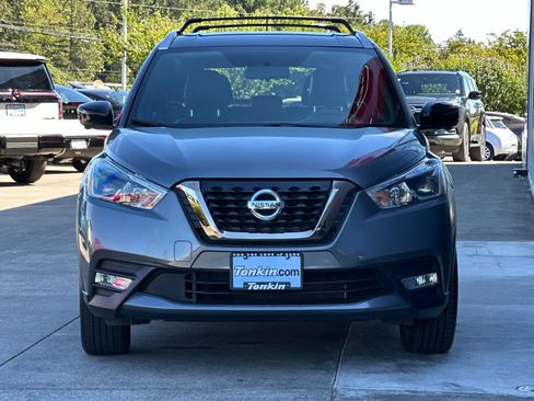 Used 2019 Nissan Kicks SR w/ SR Premium Package FWD image 8