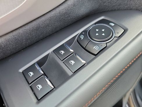 Used 2025 Ford Expedition Active RWD image 21