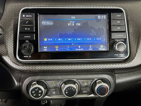 Used 2019 Nissan Kicks S FWD image 17