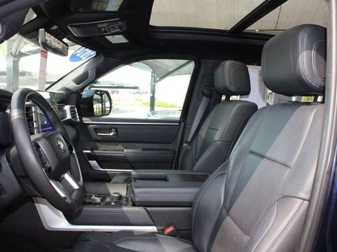 Used 2024 Toyota Tundra Platinum w/ TRD Off-Road Package AWD/4WD image 9
