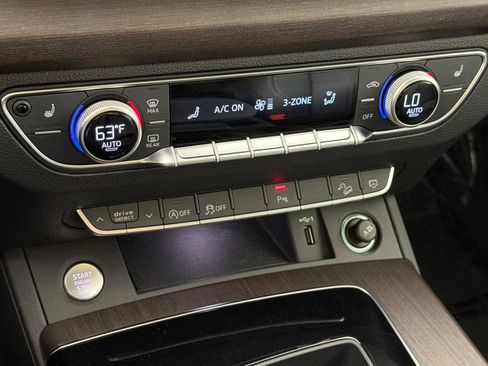 Used 2023 Audi Q5 2.0T Premium w/ Convenience Package image 19