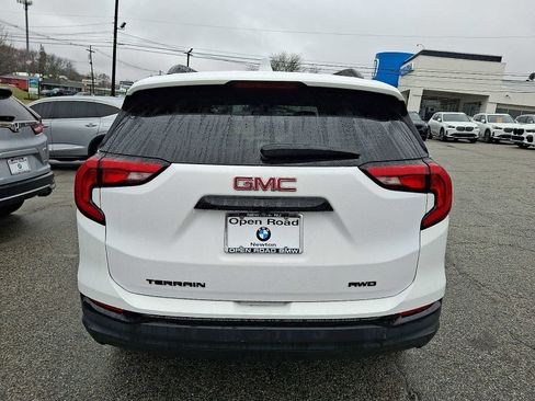 Used 2021 GMC Terrain SLT w/ Infotainment Package II image 5