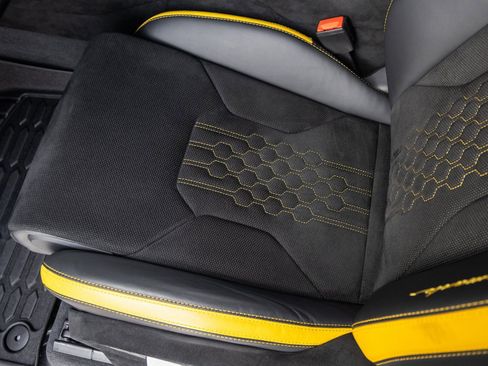 Used 2024 Lamborghini Urus Performante image 28