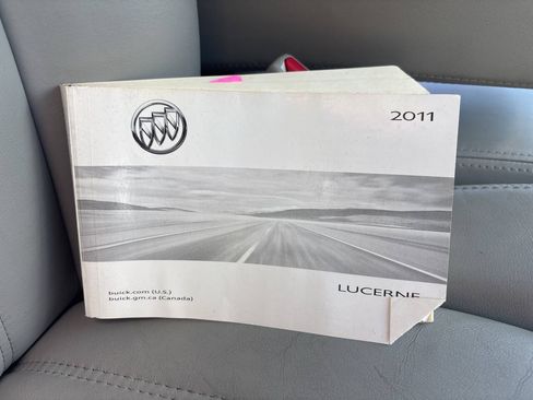 Used 2011 Buick Lucerne CXL w/ Driver Confidence Package FWD image 27