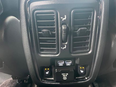 Used 2018 Jeep Grand Cherokee Limited image 20